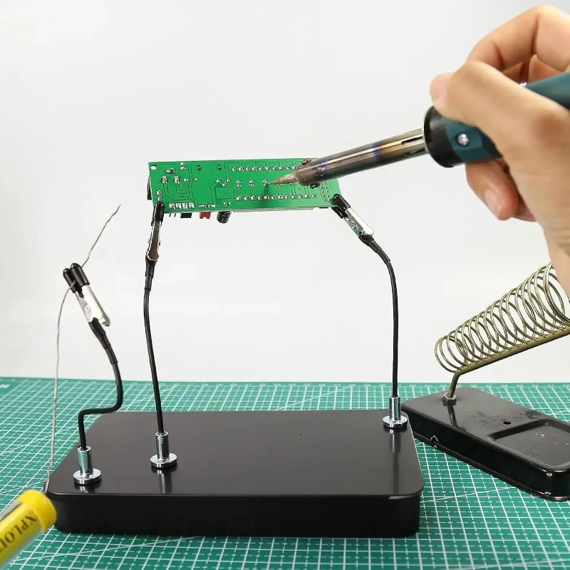磁気PCBホルダーはんだ付けステーション 12個のフレキシブ - Diy Box Electronics Mall のレビューと価格
